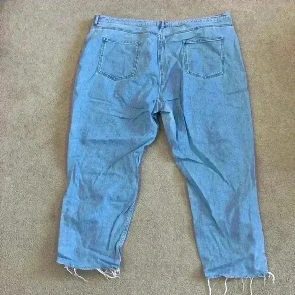 ASOS light wash distressed jeans in size 48 inches - Picture 4 of 7